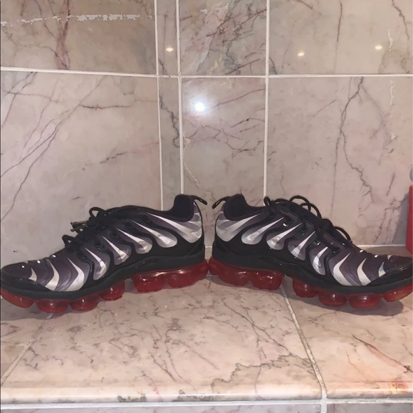 Vapor Max Plus “Shark” - Picture 4 of 6